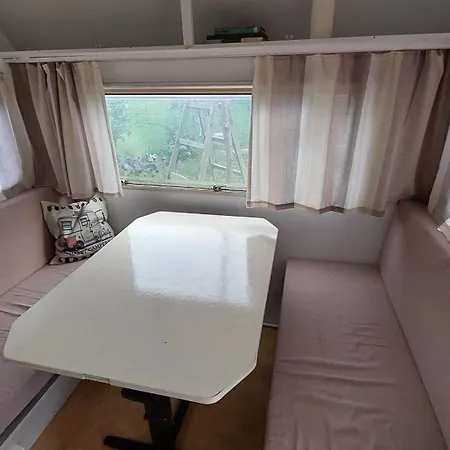 Glamping Pod Smrkem ラグジュアリーテント